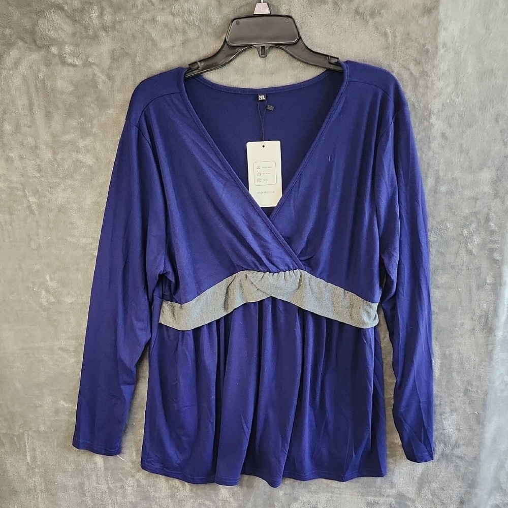 Women's Blue Wrap-like Top